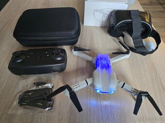 E99 Dron šedý dual kamera + box s příslušenstvím + VR brýle - 7
