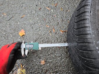 Zimní sada kol pneu Škoda Octavia Altair R19, TPMS - 7