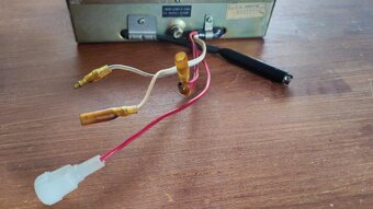 Retro autorádio SANYO - kazetový přehrávač AM - plně funkční - 7