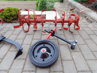 vari - rotavátor, vodící kolo, radlička + nosič // NOVÉ - 7
