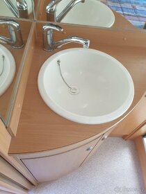 Karavan Knaus 500 obytný přívěs - 7