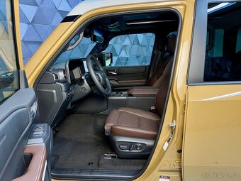 Toyota Land Cruiser LC250 2,8D First Edition zaruka 5 let - 7
