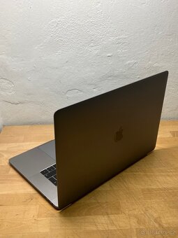 MacBook Pro 15” 2018/16GB RAM/Intel i7/512GB SSD/ Záruka - 7