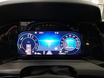 Volkswagen Golf GTE 1,4 TSI 180kw,panorama,kamera.matrix - 7