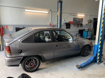 Opel Kadett GSI 16v - 7