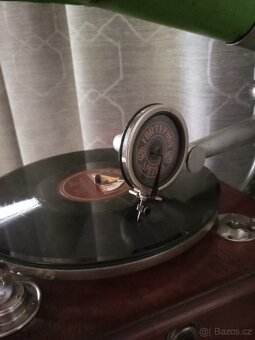 Salónní gramofon s troubou - 7
