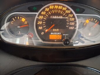 Suzuki Burgman 125 - 7