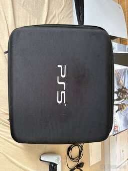 PS5, ovladač, cestovní taška + 4 hry - 7