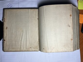 Staré knihy, rok vydání 1677 a 1682 - 7