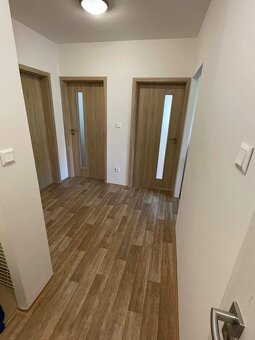 Byt 4+1, 90 m2 + 5 m2 lodžie + 8 m2 sklep - 7