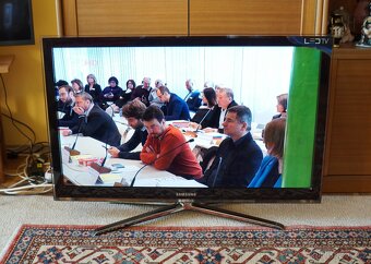 Televize Samsung UE37C6620 - 7