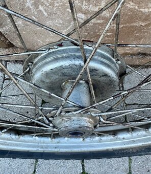 ČZ 125 T - přední a zadní kolo - 7