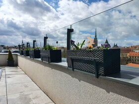 Zábrana truhlíků BV - držák bez vrtání - 7