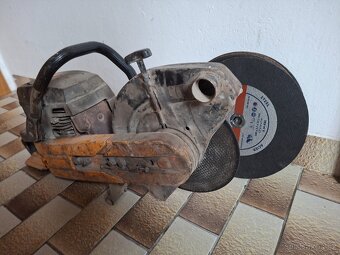 Rozbrusovaci  pila PARTNER, + 8 kotoucu - 7