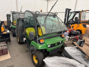 John deere gator - 7