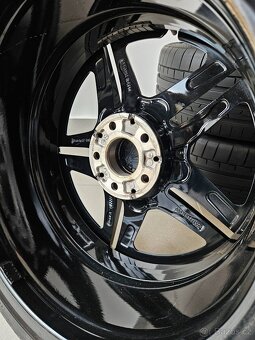 Orig. Mercedes AMG 5x112 Letní 235/40/18 - Zánovní - 7