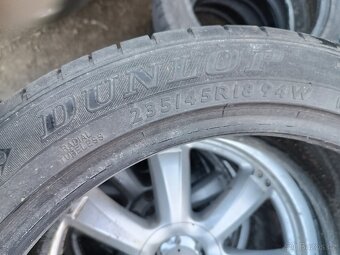 Prodám Dunlop SP Sport 235/45 r18 - 7