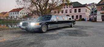 Limuzína Lincoln town car - 7