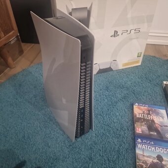 Prodám Sony Playstation 5 - 7