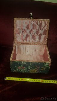 Kazeta na šití dle fotek 2ks, cena je za 1ks - 7