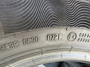 Prodám letní 4ks 215/55R17 Continetal - 7