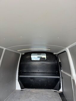 VW Transporter T6 skříň 12/2018 150PS - 7