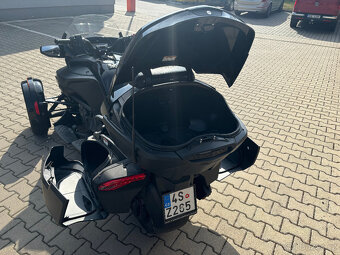 CAN-AM Spyder F3 LTD - 7