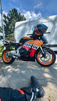 Honda CBR 1000 RR Fireblade Repsol - 7
