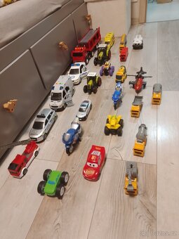 Set autíček, traktorů, motorek a další - 7