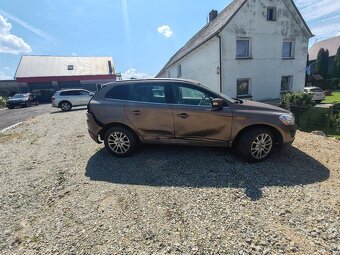 Volvo XC60 2.4D 4WD 120kW,automat,D5 - 7