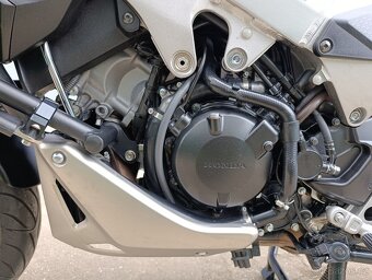 HONDA VFR800X CROSSRUNNER - 7