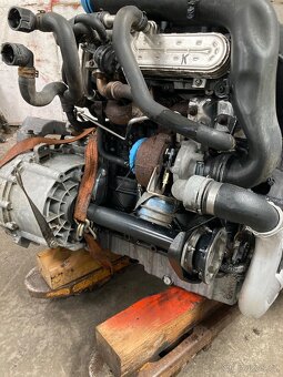 Motor 2.0tdi 100kw - 7