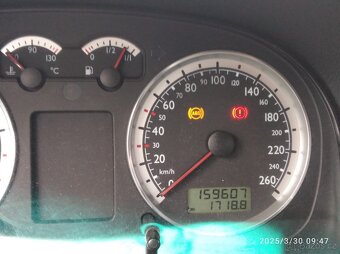 Volkswagen Golf 4 1.6 74kW - 7