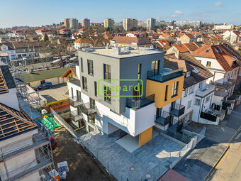 Prodej bytu 1+kk/B, 28 m2 + 4 m2, Praha 8-Kobylisy - 7