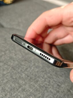 Honor Magic 7 Pro 12/512gb perfektni stav, zaruka - 7