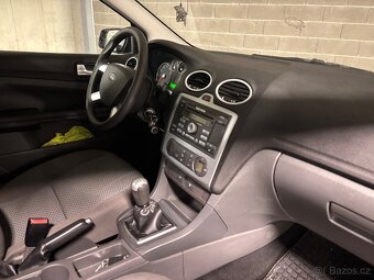 FORD FOCUS 1.6 KOMBI NOVÁ STK - 7