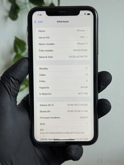 iPhone 11 64GB černý - DPH - 7