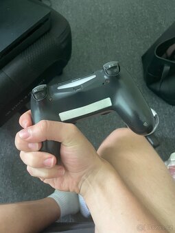 Playstation 4 Slim - 7