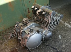 Yamaha XJ900 Diversion - motor - 7