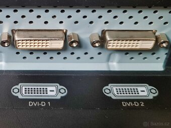 Dell UltraSharp U2711b, 2560x1440, pivot, USB, repro - 7