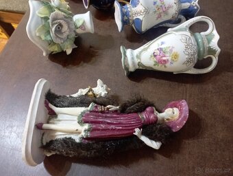 Vázičky, porcelánové sošky... - 7