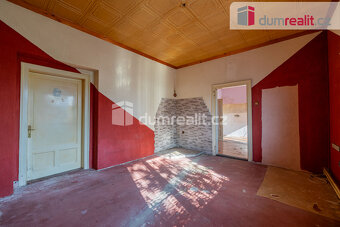 Prodej rodinného domu 4+1, s pozemkem 660 m2 - Vroutek - 7