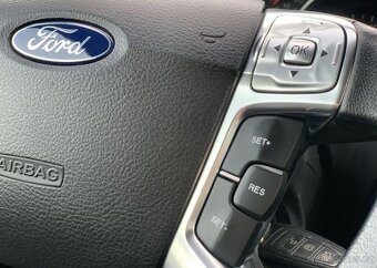 Ford S-MAX 2.0TDCi 7MÍST KLIMA TEMPOMAT manuál 103 kw - 7