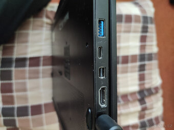 Herní MSI GS65-I7 RTX2070 16Gb 512Gb SSD - 7