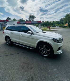 Mercedes-Benz GLS - 7
