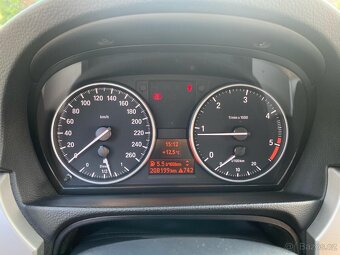 BMW E90 318d - 7