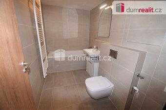 Pronájem bytu 1+kk, 36m² s lodžií, developerský projekt Vivu - 7
