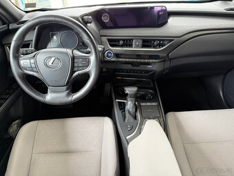 Lexus UX 250h, 2.0 112 kW LUXURY LINE 1.majitel - 7