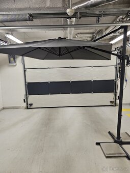 Zahradní slunečník šedý 250cm x 250cm nový - 7
