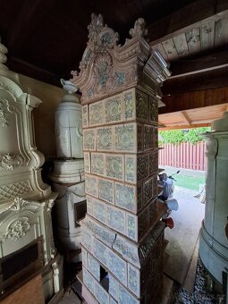 Kachlová kamna starozitná, barevná - 7